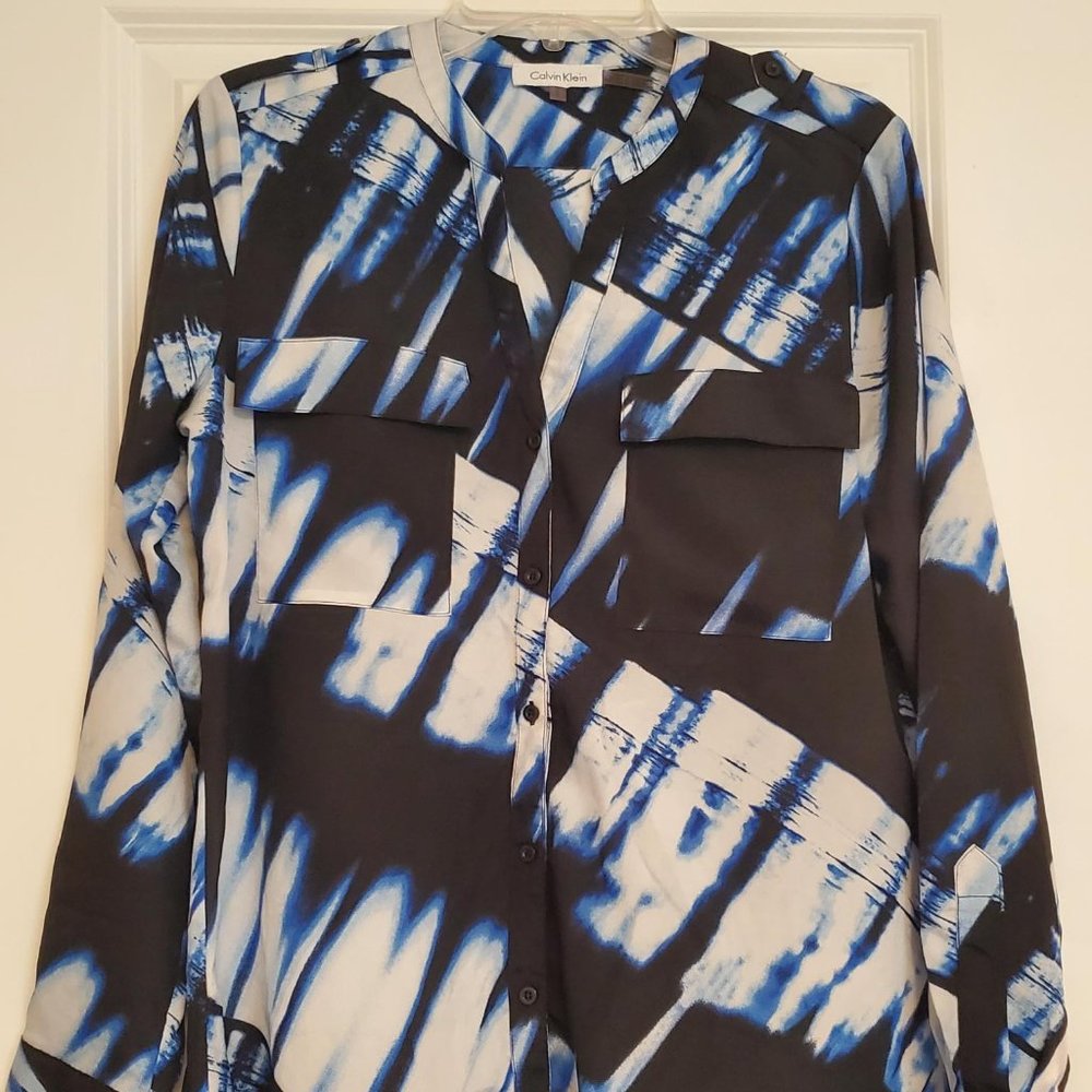#463 Calvin Klein Button Up Blouse Size Medium